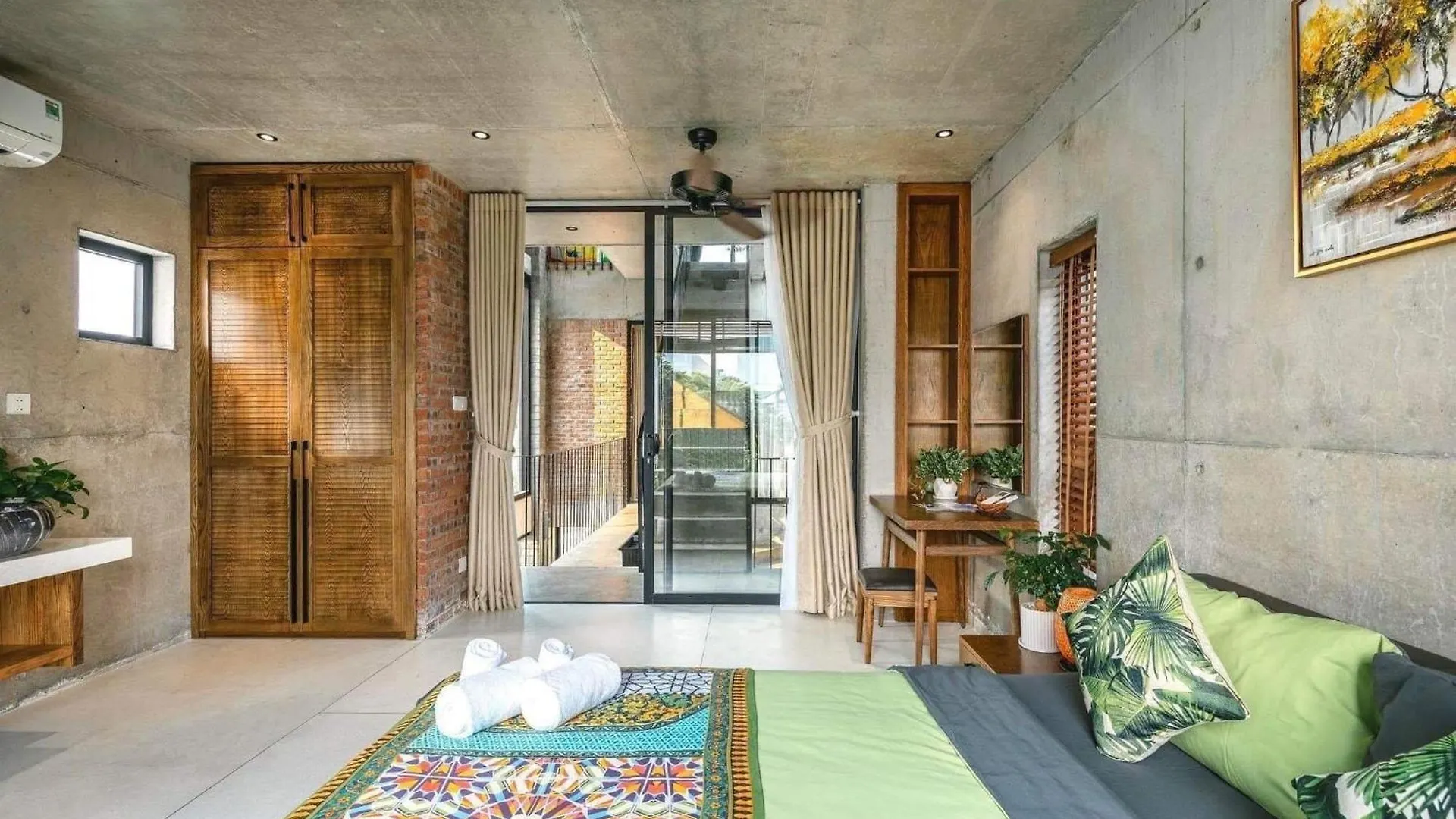 Stunning Unique Pool House - 4 Bedroom - 5Wc - 4 Minutes To The Beach Da Nang Vietnam